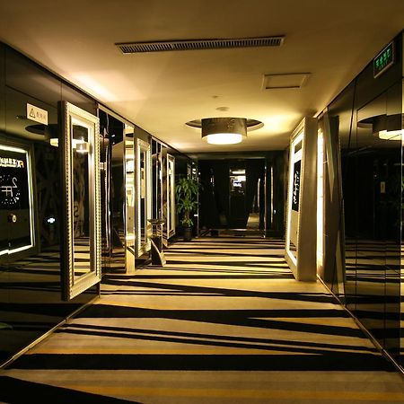 Fx Hotel Xujiahui - Shanghai Stadium Branch Buitenkant foto