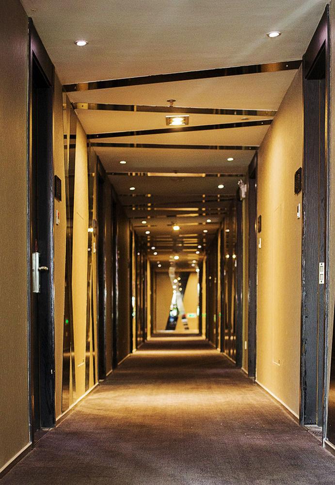 Fx Hotel Xujiahui - Shanghai Stadium Branch Buitenkant foto