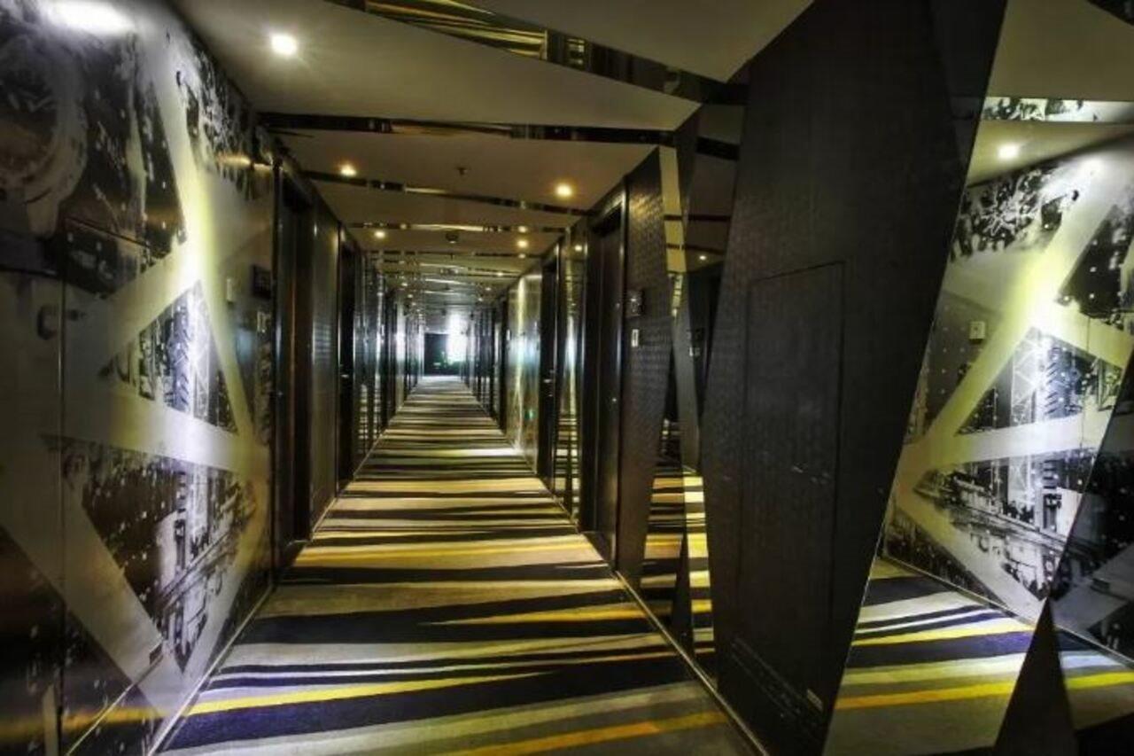 Fx Hotel Xujiahui - Shanghai Stadium Branch Buitenkant foto