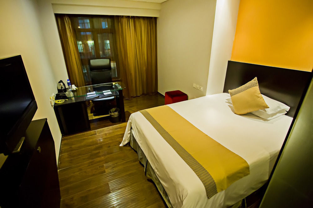 Fx Hotel Xujiahui - Shanghai Stadium Branch Buitenkant foto