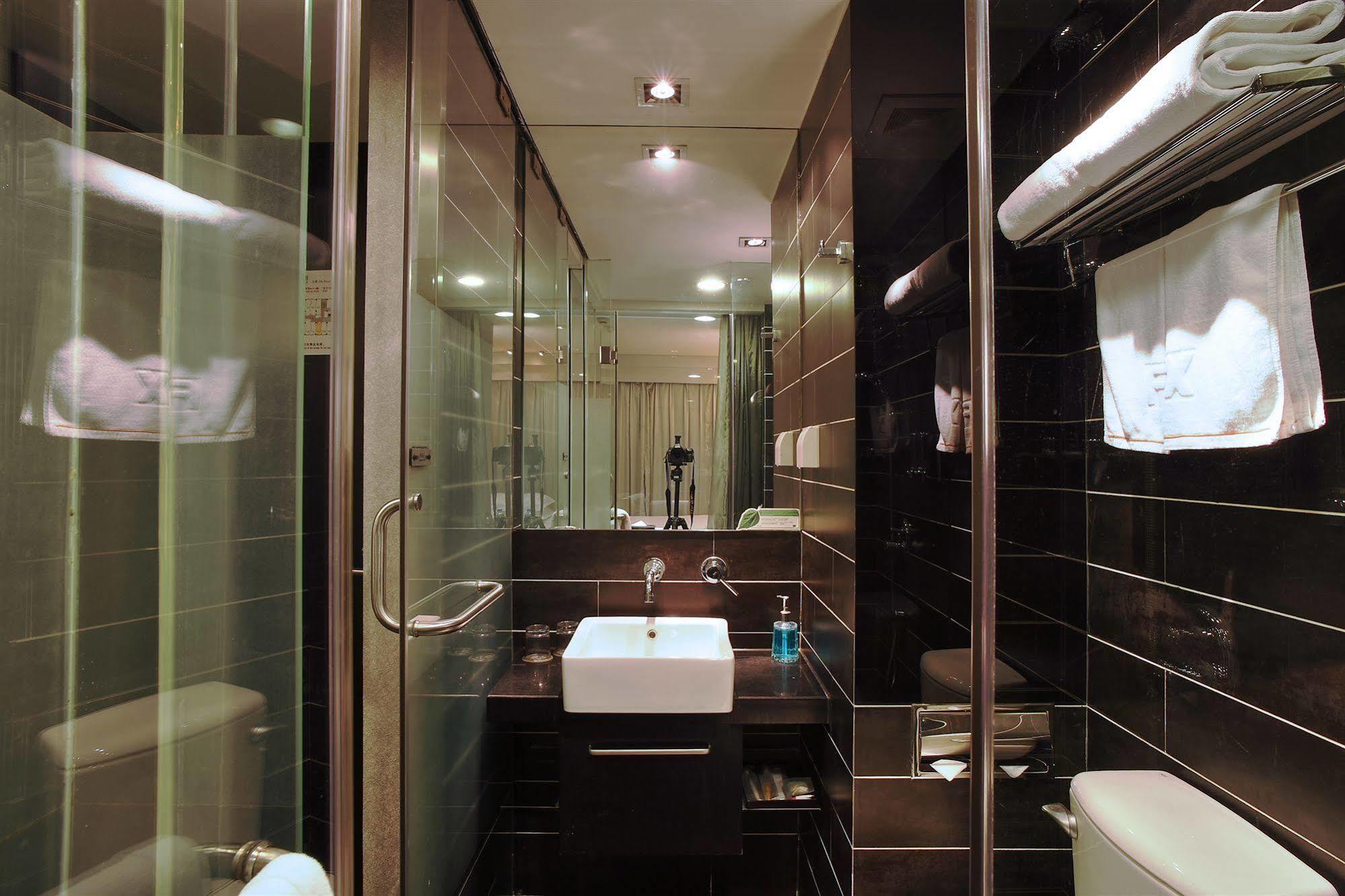 Fx Hotel Xujiahui - Shanghai Stadium Branch Buitenkant foto