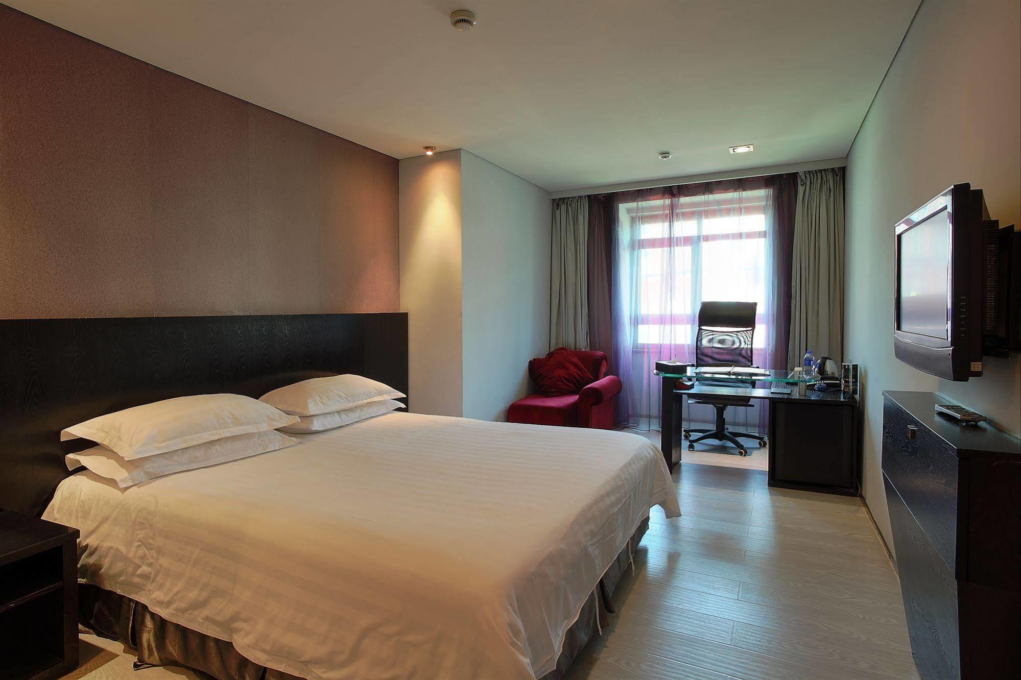 Fx Hotel Xujiahui - Shanghai Stadium Branch Buitenkant foto